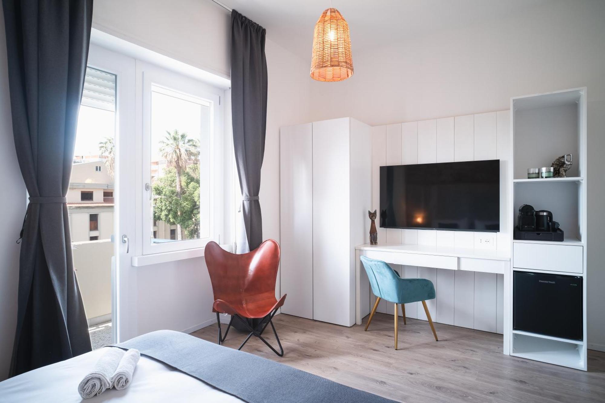 New Elegance Suites Guesthouse Oristano Extérieur photo