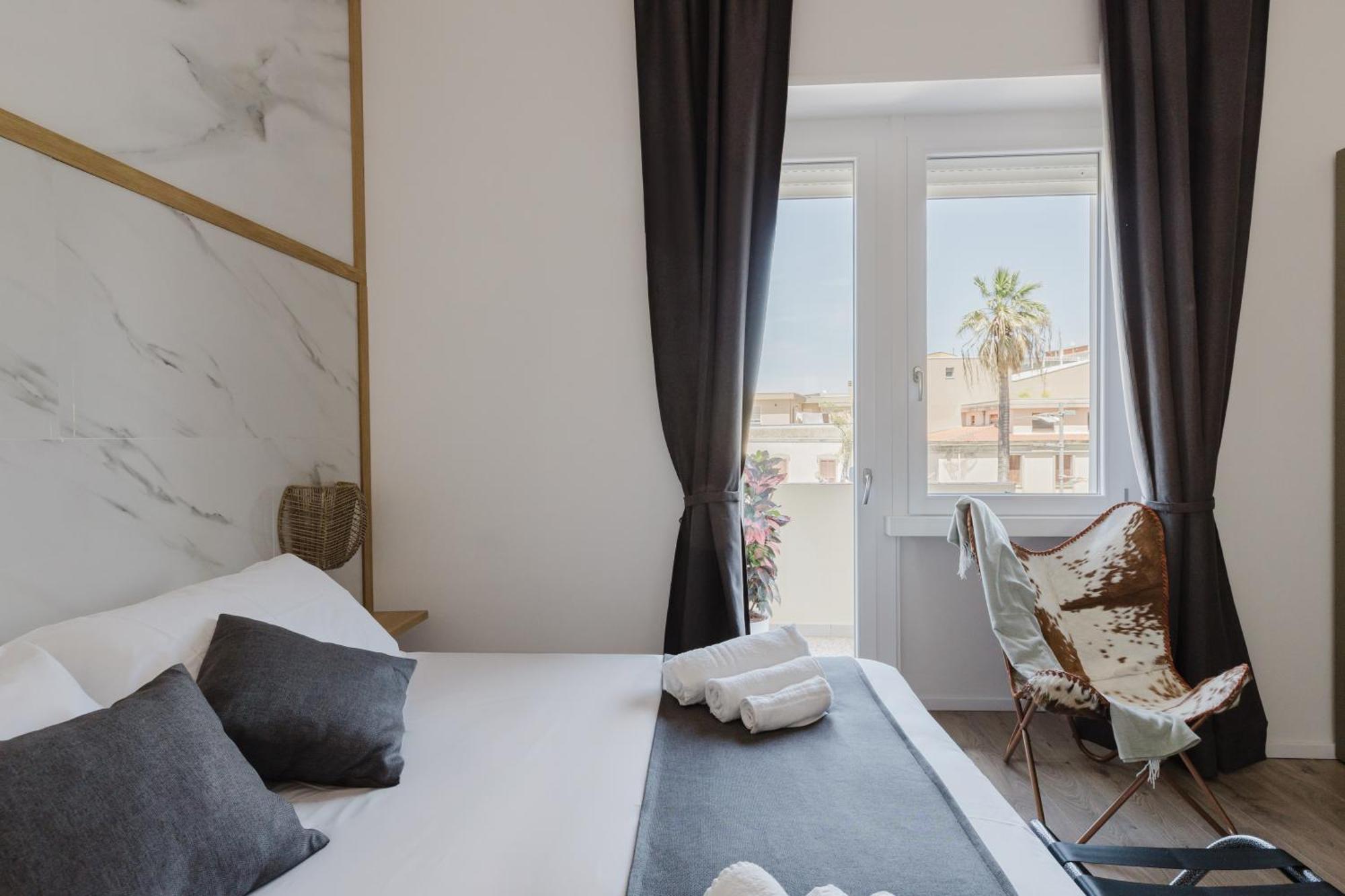New Elegance Suites Guesthouse Oristano Extérieur photo