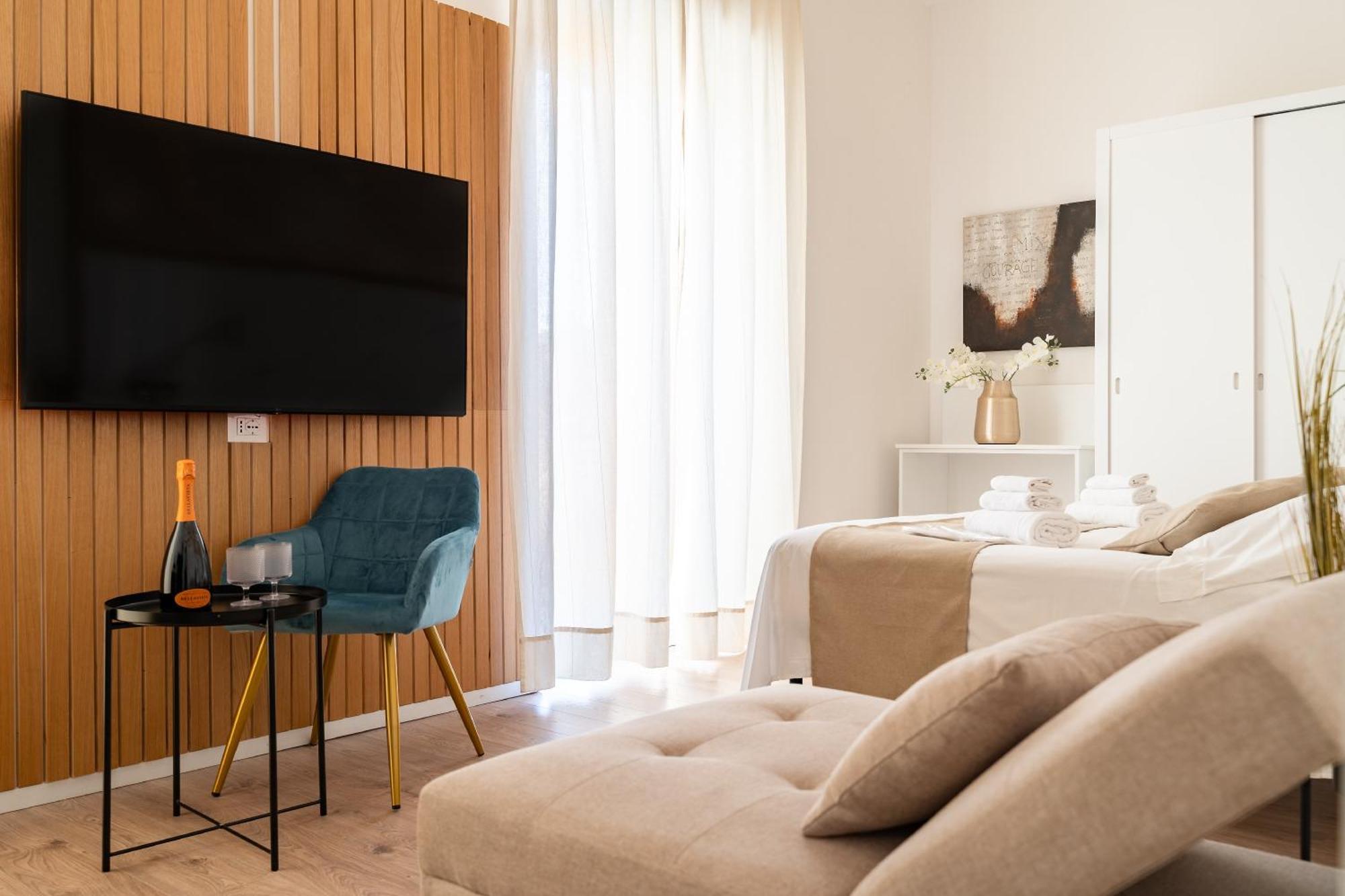 New Elegance Suites Guesthouse Oristano Extérieur photo