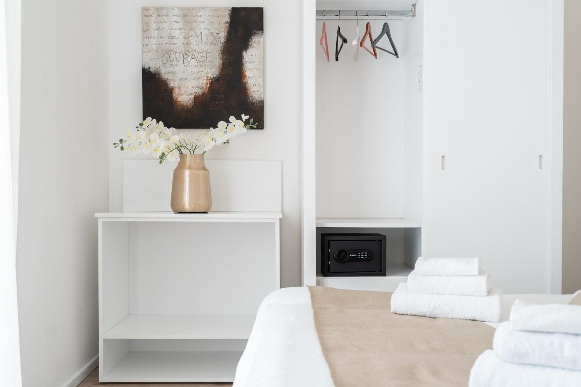 New Elegance Suites Guesthouse Oristano Extérieur photo